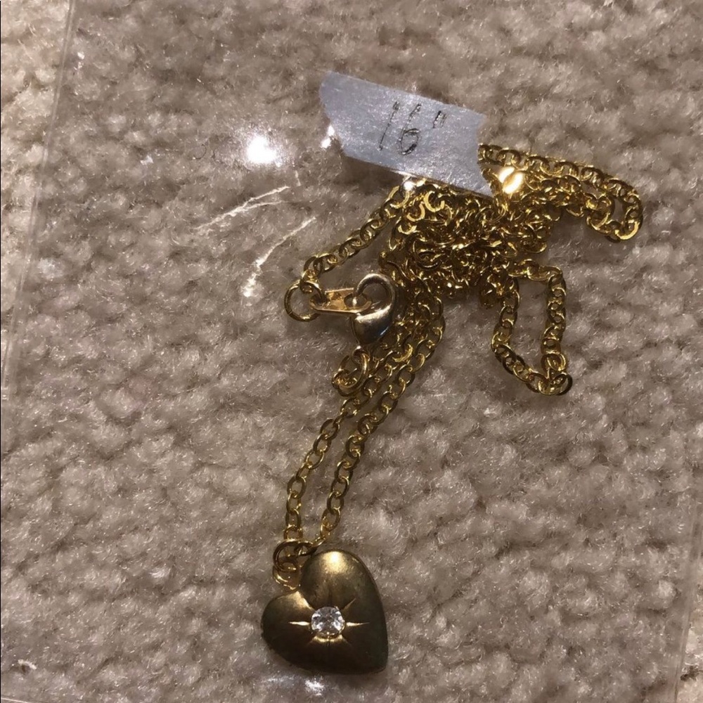 Lara Jeans heart necklace